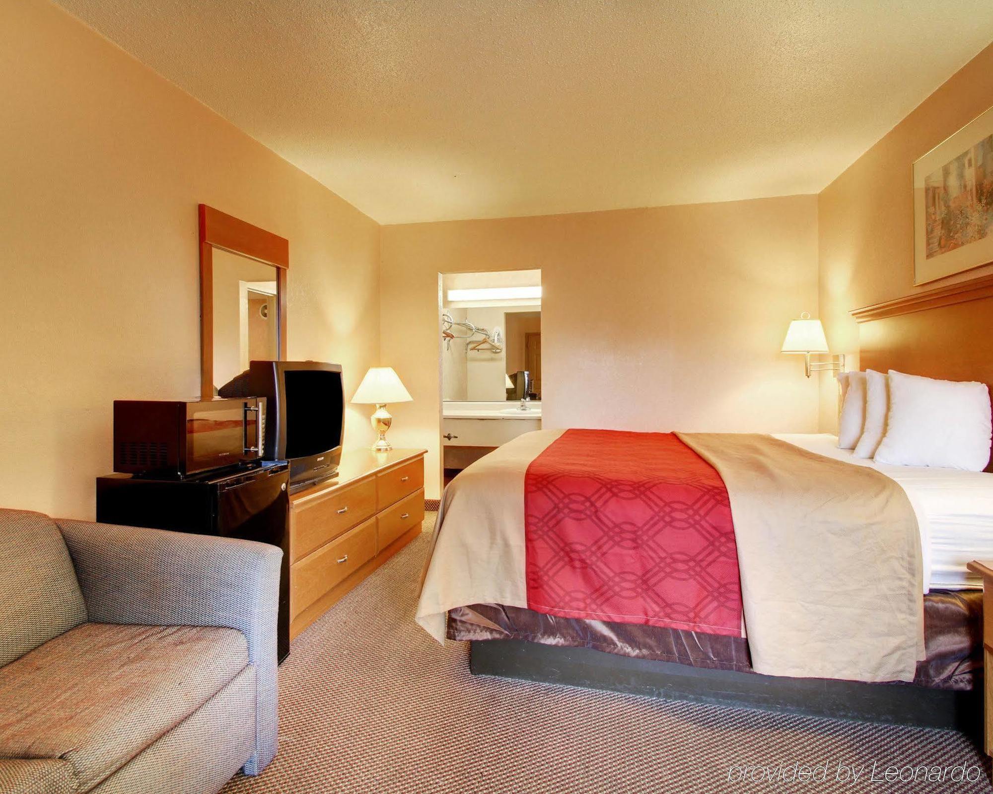Econo Lodge North 리젤런드 외부 사진